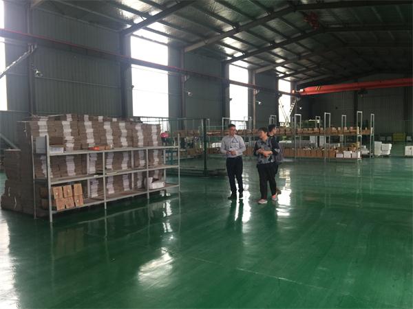 網(wǎng)絡(luò)媒體進(jìn)企業(yè) 同頻共振助發(fā)展(圖8)